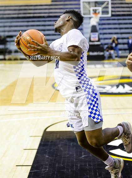 Thumbnail 3 in Capital City vs Southern Boone (Norm Stewart Classic) photogallery.