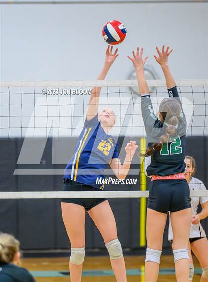 Thumbnail 3 in Coventry vs. Haddam-Killingworth (CIAC Class S Final) photogallery.