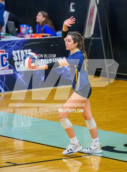 Thumbnail 3 in Coventry vs. Haddam-Killingworth (CIAC Class S Final) photogallery.