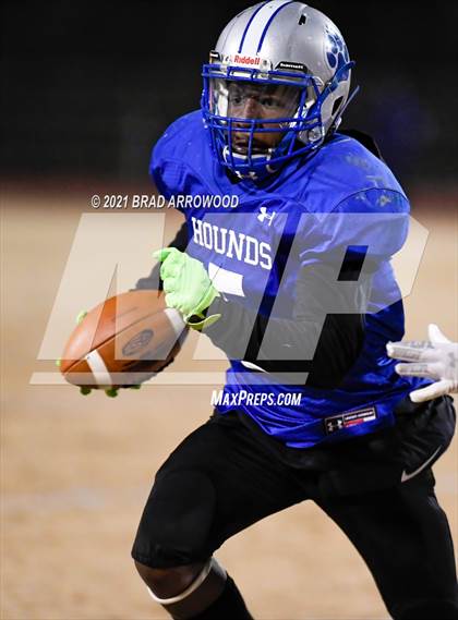 Thumbnail 1 in Dudley @ Statesville (NCHSAA 3A Fourth Round Playoff) photogallery.