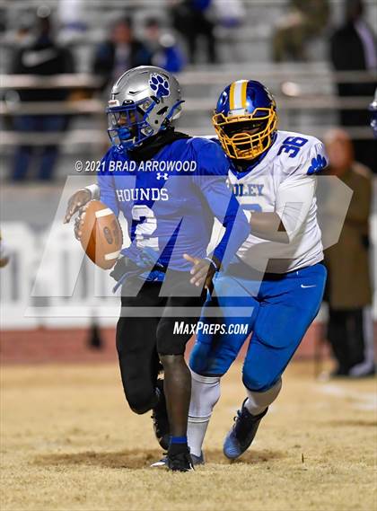 Thumbnail 2 in Dudley @ Statesville (NCHSAA 3A Fourth Round Playoff) photogallery.
