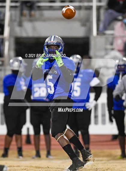Thumbnail 3 in Dudley @ Statesville (NCHSAA 3A Fourth Round Playoff) photogallery.