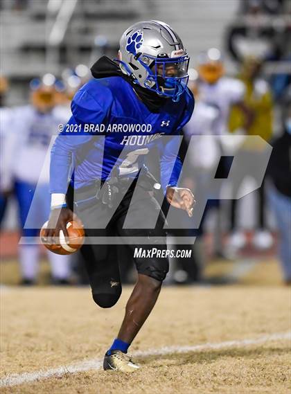 Thumbnail 2 in Dudley @ Statesville (NCHSAA 3A Fourth Round Playoff) photogallery.