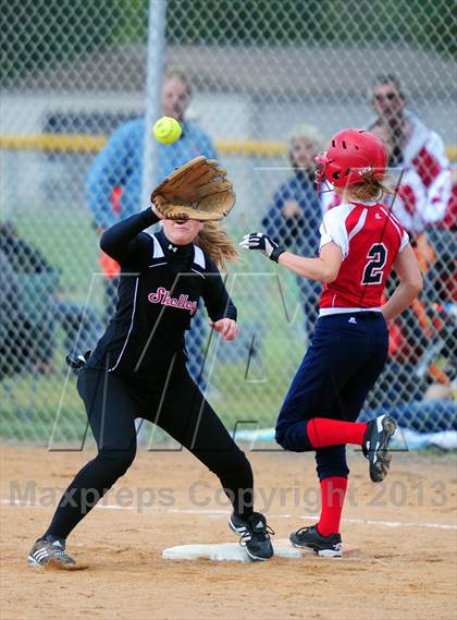 Thumbnail 2 in Filer vs Shelley (IHSAA 3A Playoff) photogallery.