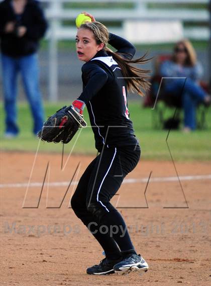 Thumbnail 2 in Filer vs Shelley (IHSAA 3A Playoff) photogallery.