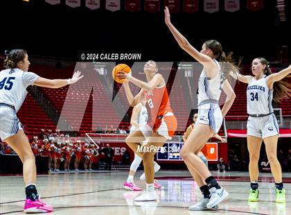 Thumbnail 2 in Copper Hills vs. Skyridge (UHSAA 6A Semifinal) photogallery.