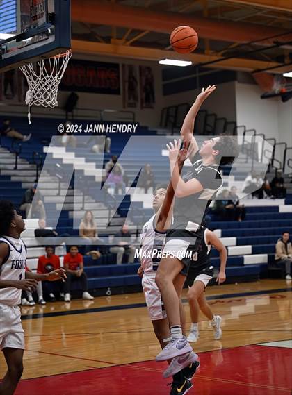Thumbnail 3 in Foster vs. Notre Dame Prep (Tarkanian Classic) photogallery.