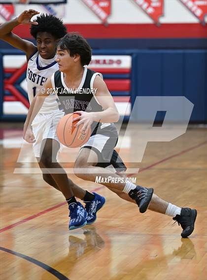 Thumbnail 2 in Foster vs. Notre Dame Prep (Tarkanian Classic) photogallery.