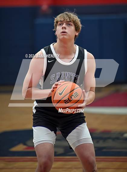 Thumbnail 2 in Foster vs. Notre Dame Prep (Tarkanian Classic) photogallery.