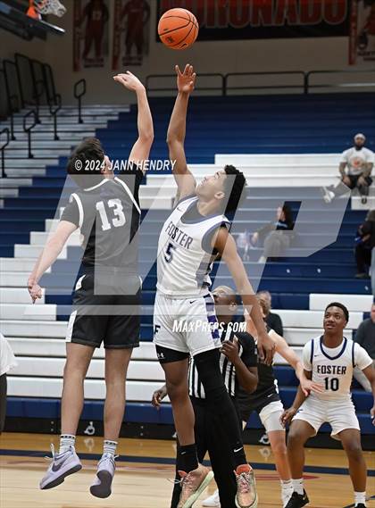 Thumbnail 3 in Foster vs. Notre Dame Prep (Tarkanian Classic) photogallery.