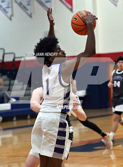 Thumbnail 1 in Foster vs. Notre Dame Prep (Tarkanian Classic) photogallery.