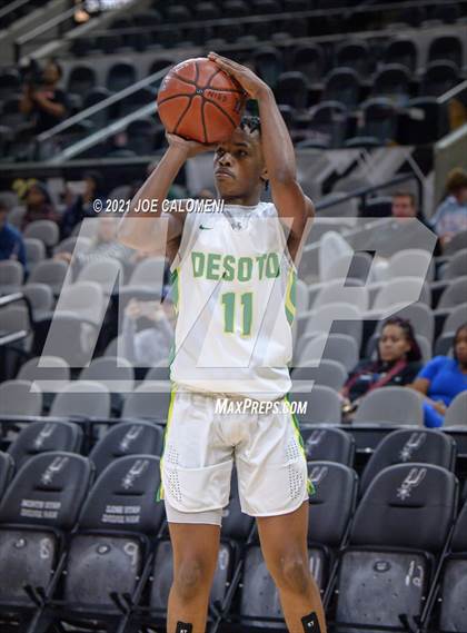 Thumbnail 2 in Boerne-Champion vs Desoto (Spurs High School Showcase) photogallery.