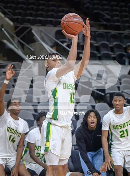 Thumbnail 3 in Boerne-Champion vs Desoto (Spurs High School Showcase) photogallery.