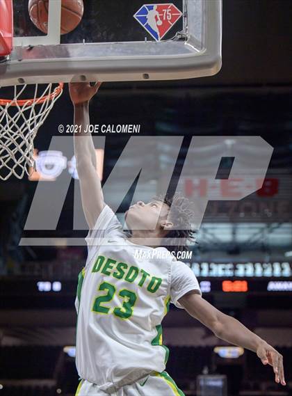 Thumbnail 1 in Boerne-Champion vs Desoto (Spurs High School Showcase) photogallery.