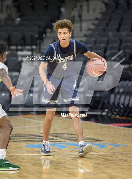 Thumbnail 3 in Boerne-Champion vs Desoto (Spurs High School Showcase) photogallery.
