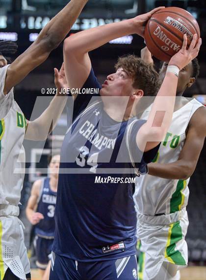 Thumbnail 3 in Boerne-Champion vs Desoto (Spurs High School Showcase) photogallery.