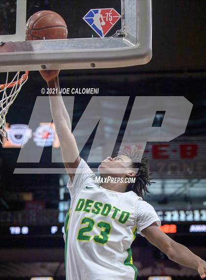 Thumbnail 3 in Boerne-Champion vs Desoto (Spurs High School Showcase) photogallery.
