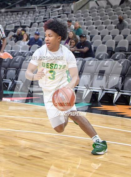 Thumbnail 3 in Boerne-Champion vs Desoto (Spurs High School Showcase) photogallery.