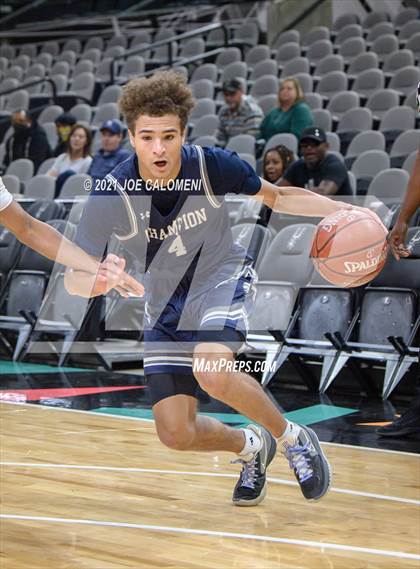 Thumbnail 3 in Boerne-Champion vs Desoto (Spurs High School Showcase) photogallery.