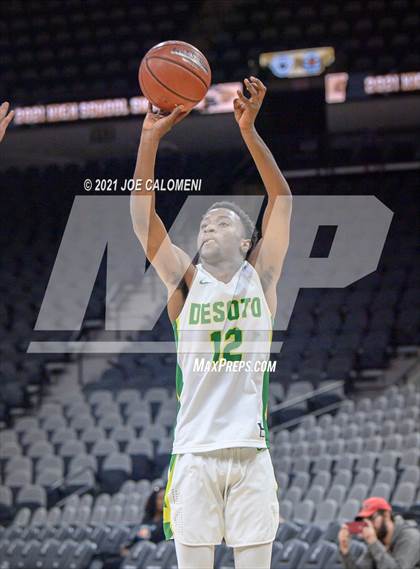 Thumbnail 1 in Boerne-Champion vs Desoto (Spurs High School Showcase) photogallery.