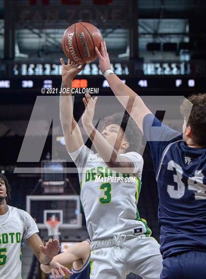Thumbnail 3 in Boerne-Champion vs Desoto (Spurs High School Showcase) photogallery.