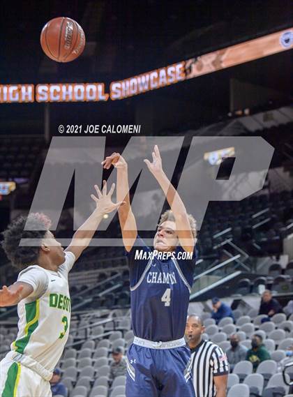 Thumbnail 3 in Boerne-Champion vs Desoto (Spurs High School Showcase) photogallery.