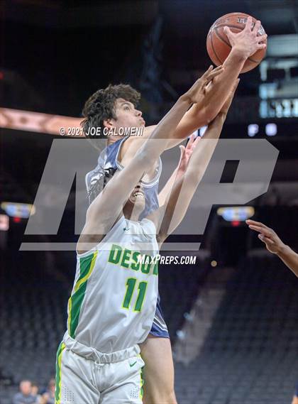 Thumbnail 2 in Boerne-Champion vs Desoto (Spurs High School Showcase) photogallery.