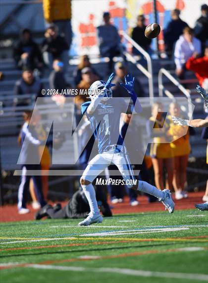 Thumbnail 2 in Port Washington vs. Massapequa photogallery.