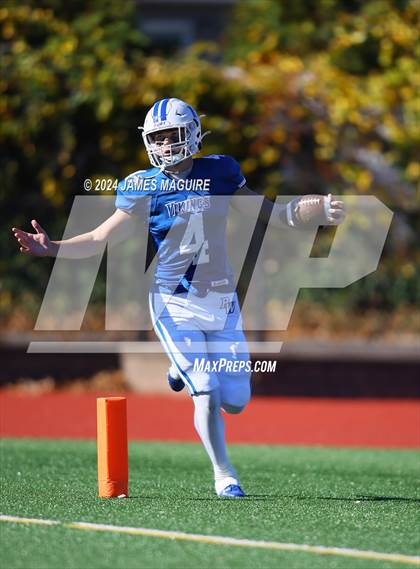 Thumbnail 3 in Port Washington vs. Massapequa photogallery.