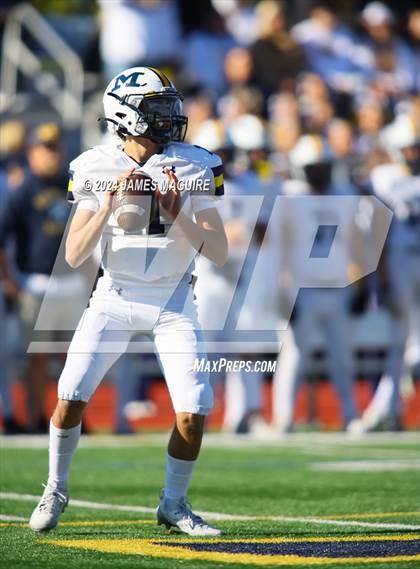 Thumbnail 3 in Port Washington vs. Massapequa photogallery.