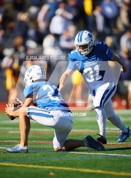 Thumbnail 2 in Port Washington vs. Massapequa photogallery.