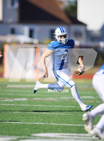 Thumbnail 2 in Port Washington vs. Massapequa photogallery.