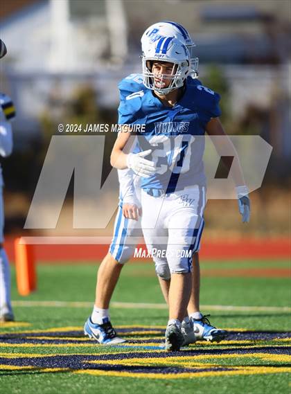 Thumbnail 2 in Port Washington vs. Massapequa photogallery.