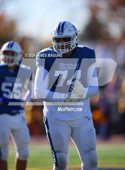 Thumbnail 3 in Port Washington vs. Massapequa photogallery.