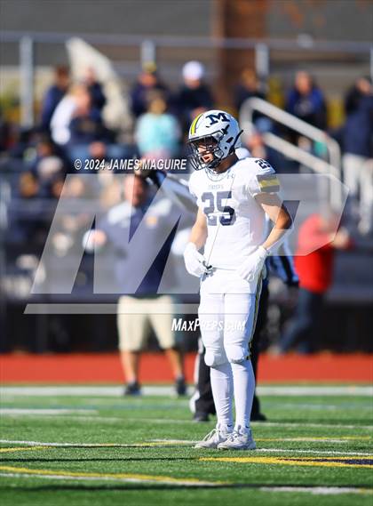 Thumbnail 3 in Port Washington vs. Massapequa photogallery.