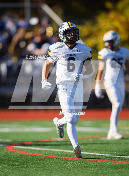 Thumbnail 3 in Port Washington vs. Massapequa photogallery.