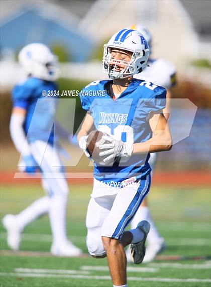 Thumbnail 3 in Port Washington vs. Massapequa photogallery.