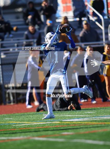 Thumbnail 1 in Port Washington vs. Massapequa photogallery.