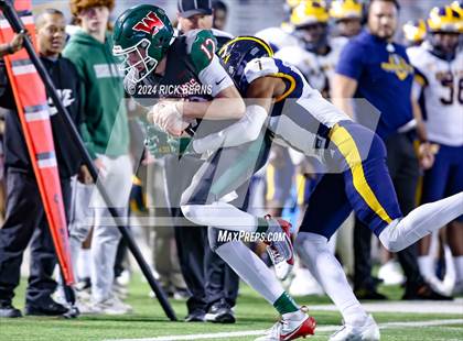 Thumbnail 2 in The Woodlands vs Nimitz (UIL 6A Football D1 Bi-District Playoffs) photogallery.