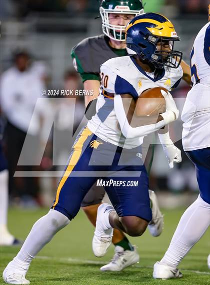 Thumbnail 3 in The Woodlands vs Nimitz (UIL 6A Football D1 Bi-District Playoffs) photogallery.