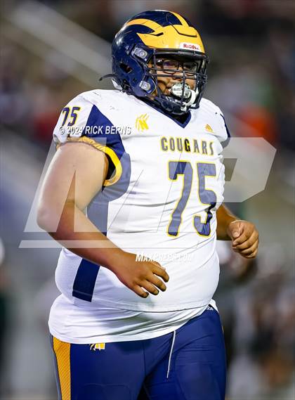 Thumbnail 2 in The Woodlands vs Nimitz (UIL 6A Football D1 Bi-District Playoffs) photogallery.