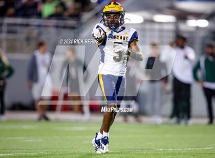 Thumbnail 3 in The Woodlands vs Nimitz (UIL 6A Football D1 Bi-District Playoffs) photogallery.