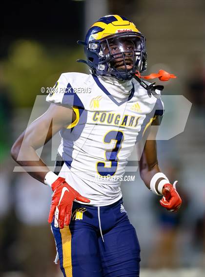 Thumbnail 2 in The Woodlands vs Nimitz (UIL 6A Football D1 Bi-District Playoffs) photogallery.