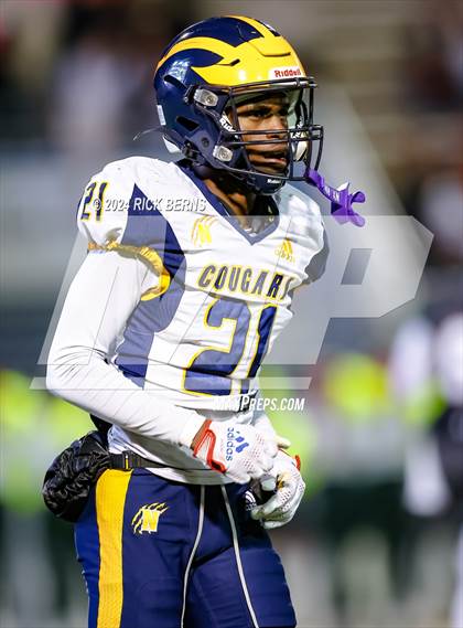 Thumbnail 3 in The Woodlands vs Nimitz (UIL 6A Football D1 Bi-District Playoffs) photogallery.