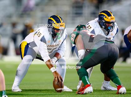 Thumbnail 1 in The Woodlands vs Nimitz (UIL 6A Football D1 Bi-District Playoffs) photogallery.