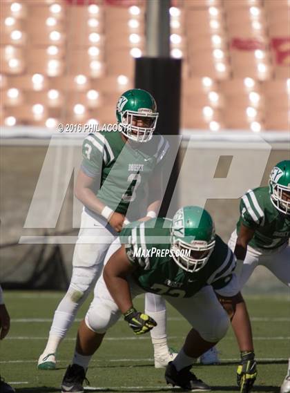 Thumbnail 1 in Dorsey vs Crenshaw photogallery.
