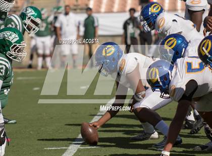 Thumbnail 1 in Dorsey vs Crenshaw photogallery.