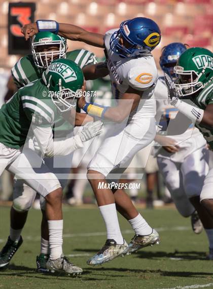 Thumbnail 3 in Dorsey vs Crenshaw photogallery.
