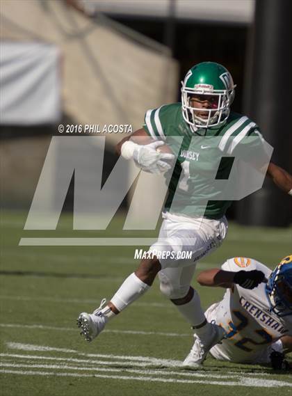 Thumbnail 3 in Dorsey vs Crenshaw photogallery.