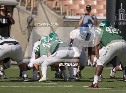 Thumbnail 1 in Dorsey vs Crenshaw photogallery.